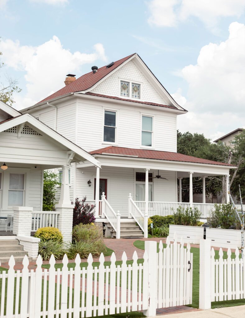 Guest Houses Houston Heights exterior