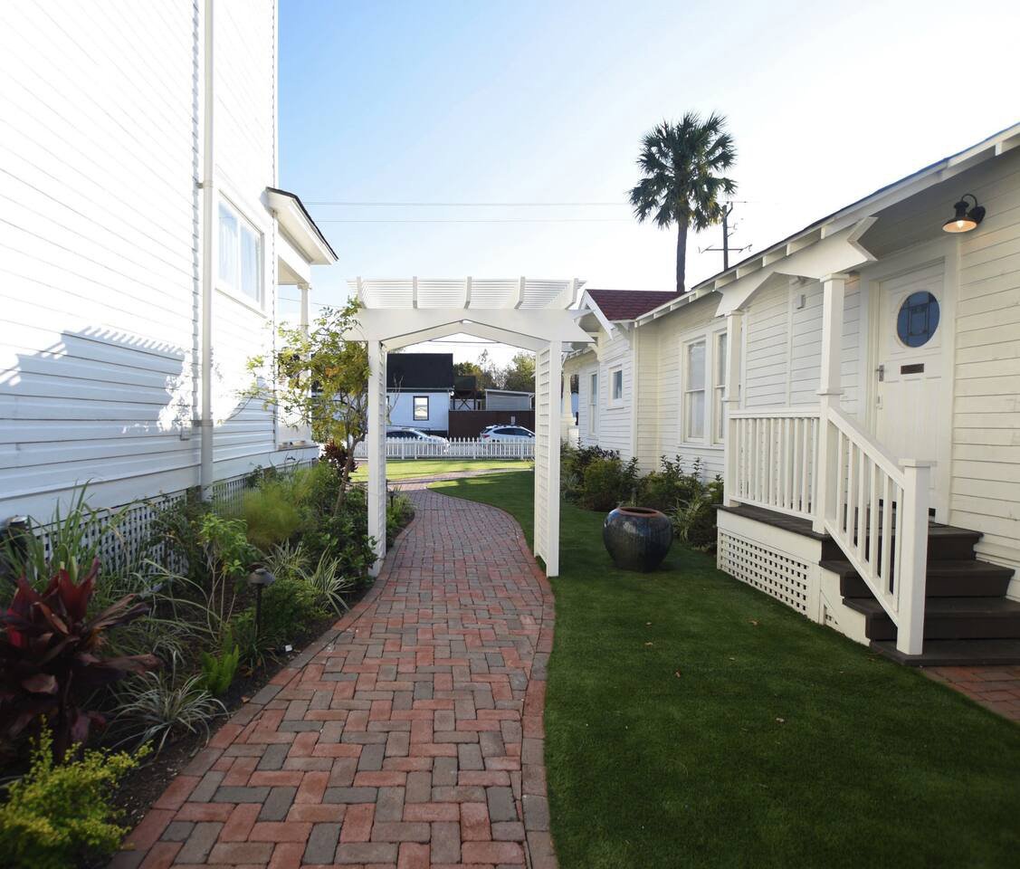 bed and breakfast bedroom