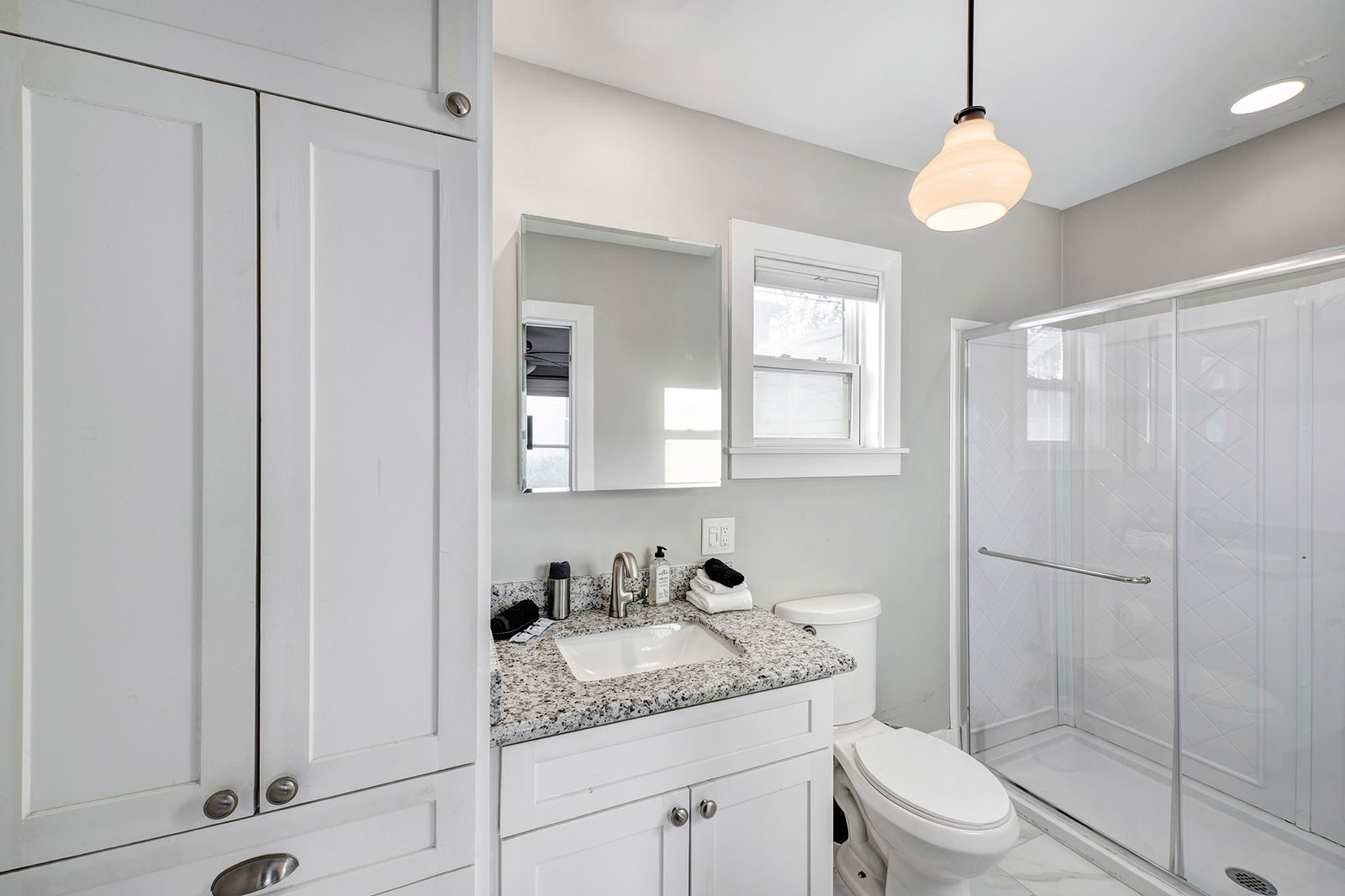 houston heights overnight stay bathroom